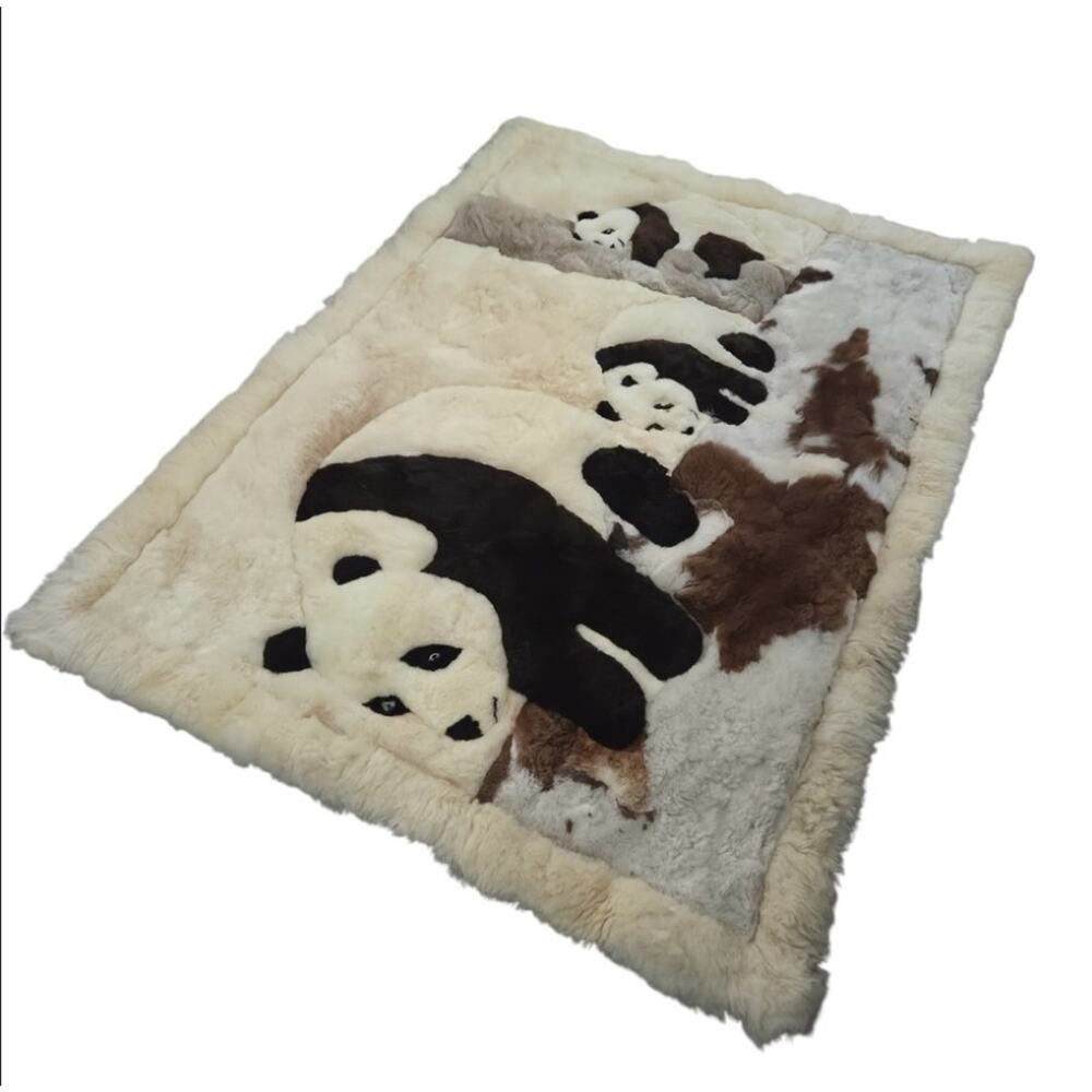 Handmade OG Peru Alpaca Fur Panda Family Rug Wall Hanging Throw Hide 45.5x61" - Picture 2 of 8